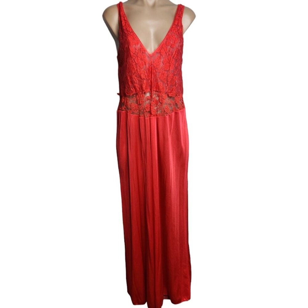 Vintage KAYSER Red Lace Size M Long Nightgown USA Made 1980s